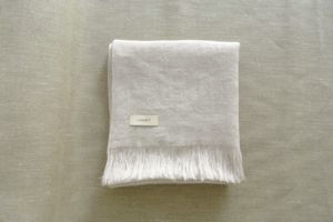 LINNET Linen Cashmere shawl Photo
