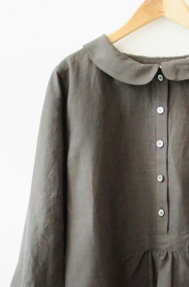 製品リネン No64フラットカラーブラウス