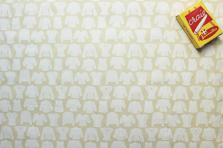 Jpi first light 3ブラウス
<br />ベージュ