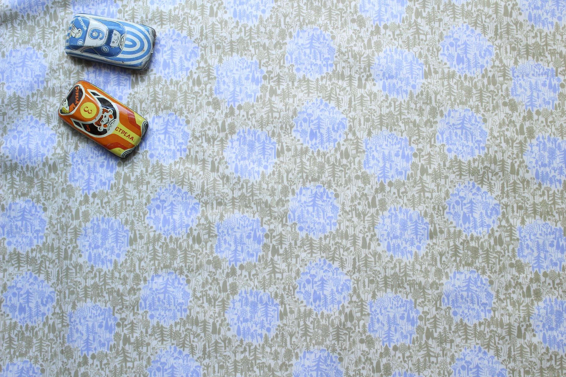 JP森の水玉 60ローン<br />水玉ブル-