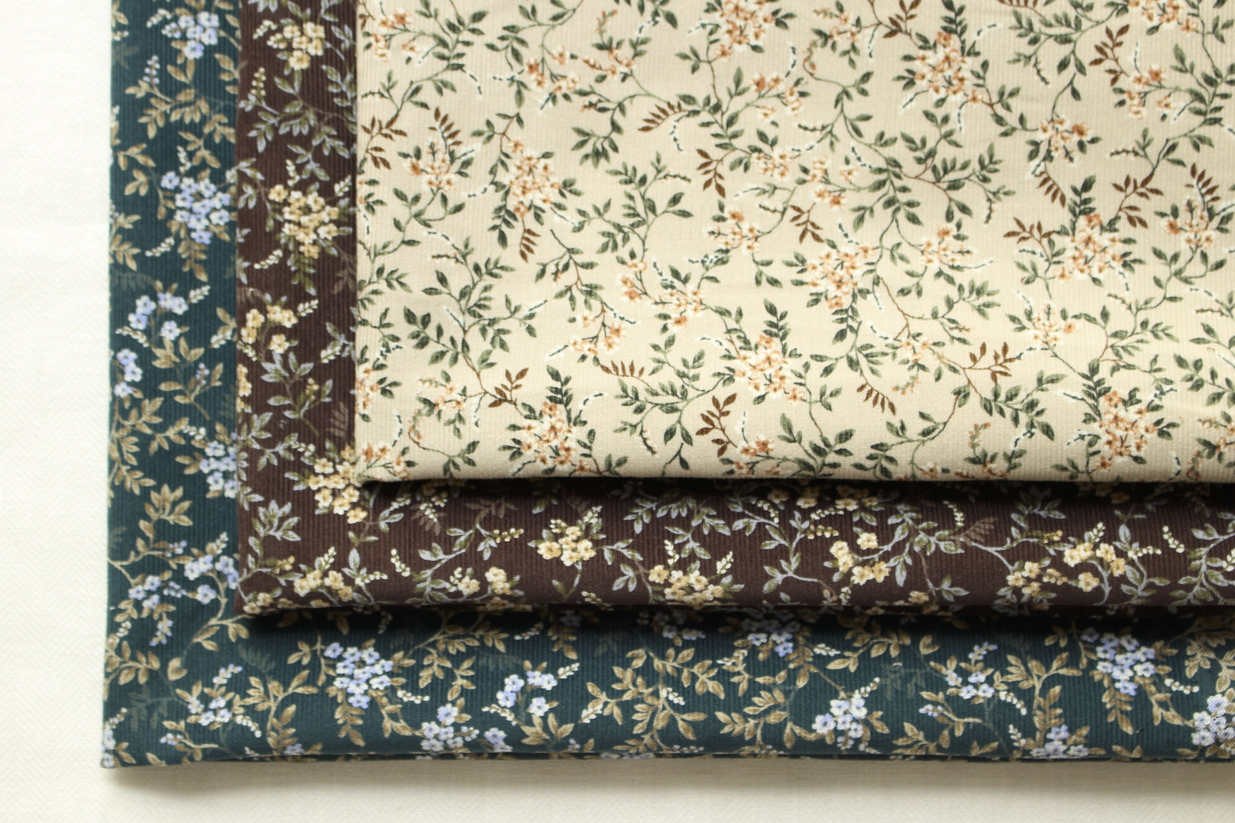 JP小さな花コール天