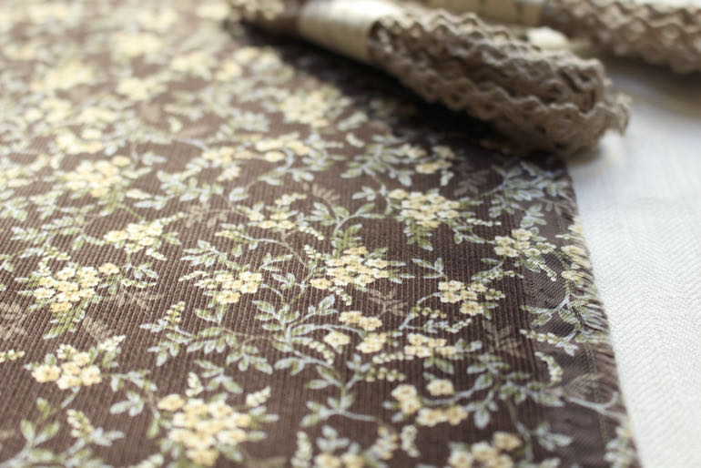 JP小さな花コール天<br />茶色