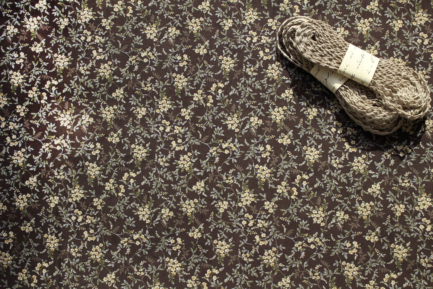 JP小さな花コール天<br />茶色