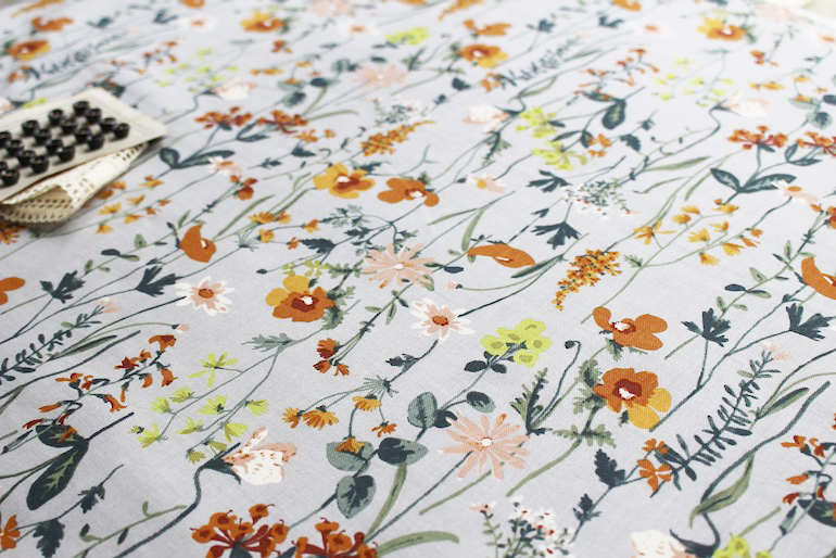 Jpコットン綾織フラワー<br />オレンジ