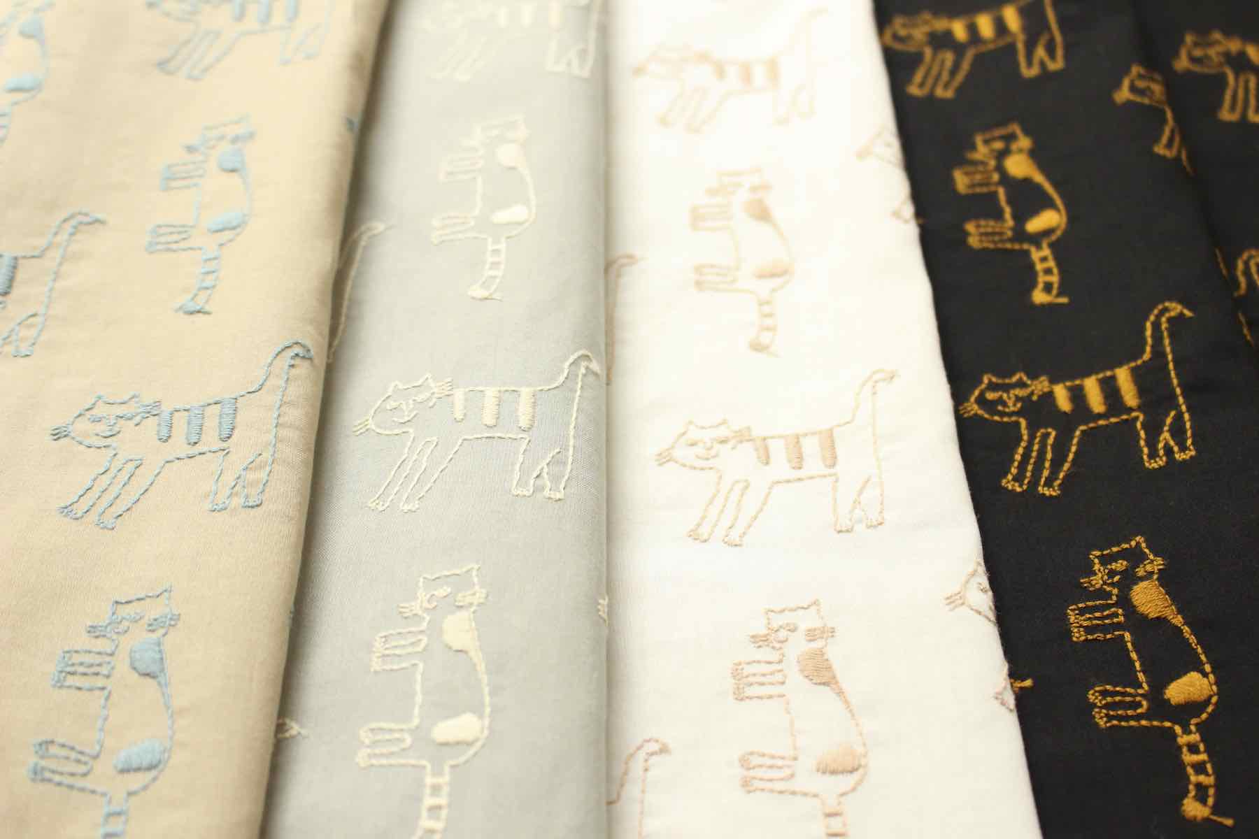 Jc６０ローン刺繍ネコ<br />オフ~ベ-ジュ