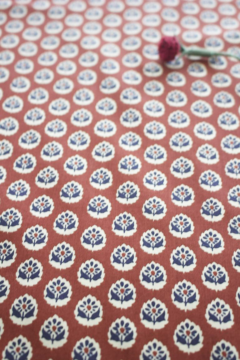 jc小紋フラワー　ラフィーユ<br />茶色