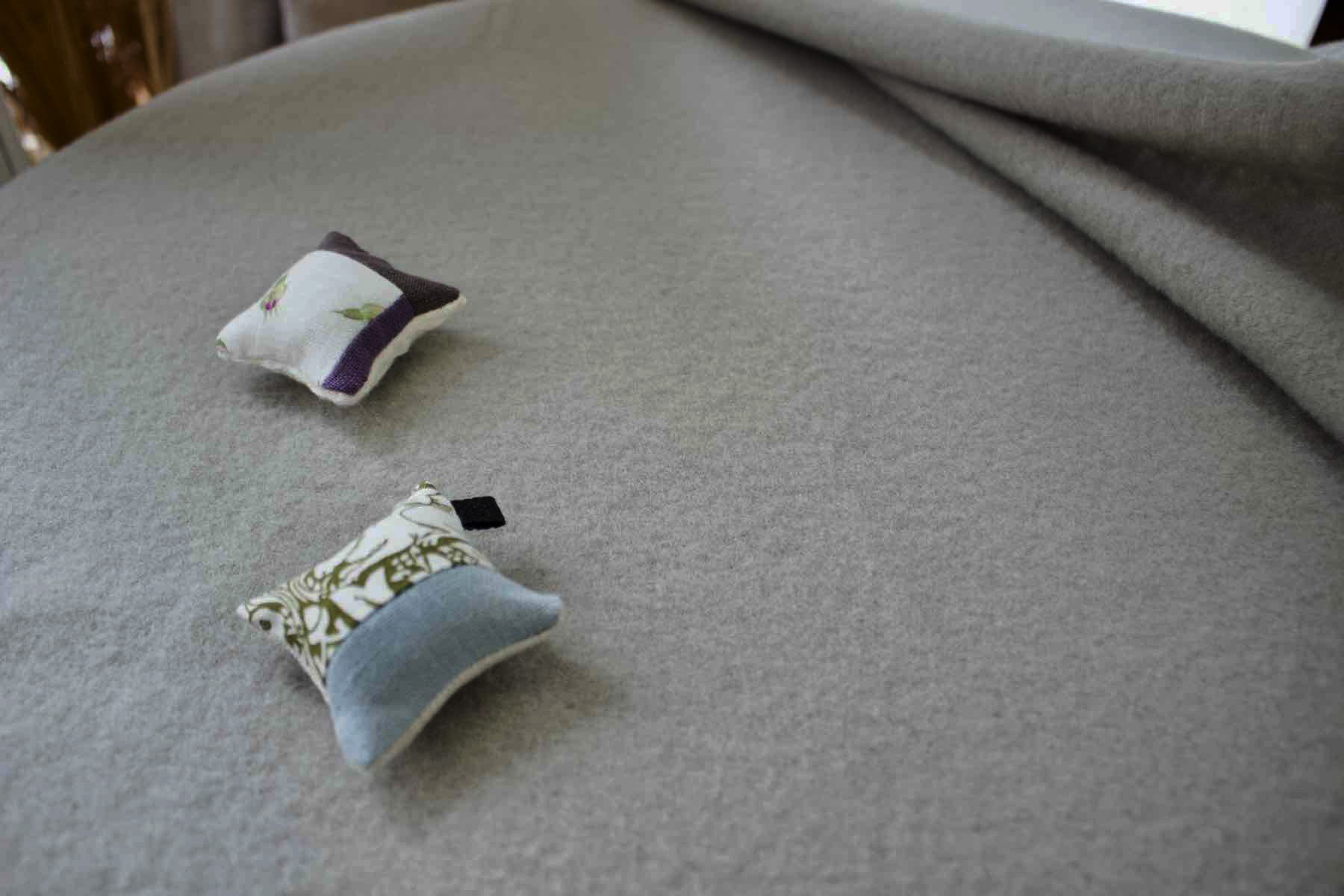 JWウールモッサーアンゴラ混　　<br />グレ-