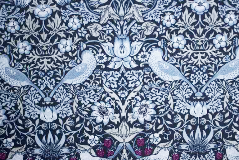 Ji いちごどろぼう　シーチングF<br />黒×ライトグレ-ベ-ジュ