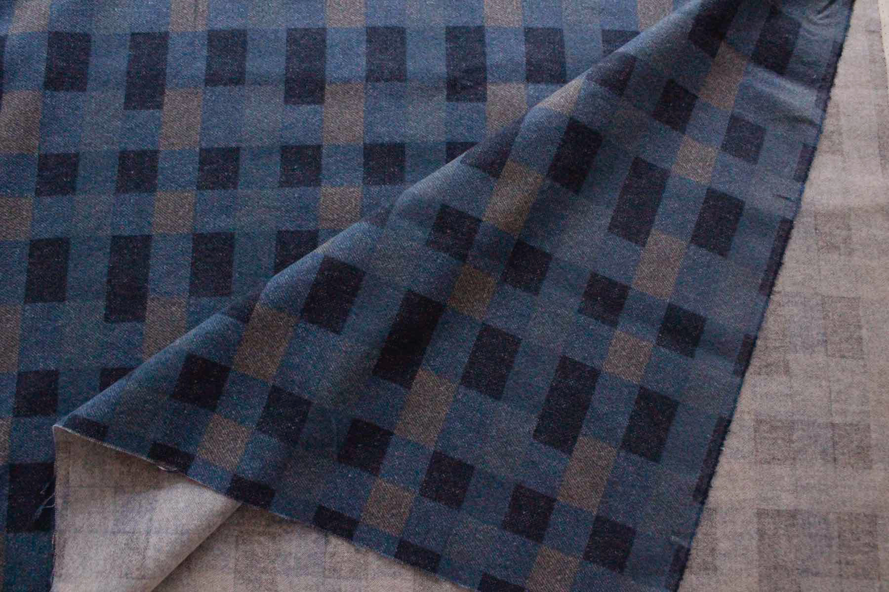 Jpi 青い湖のフランネル 変形ギンガムチェック<br />ネイビ-ブロックス