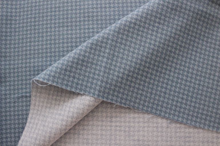 Jpi 青い湖のフランネル　ハウンドツース<br />レイクブル-