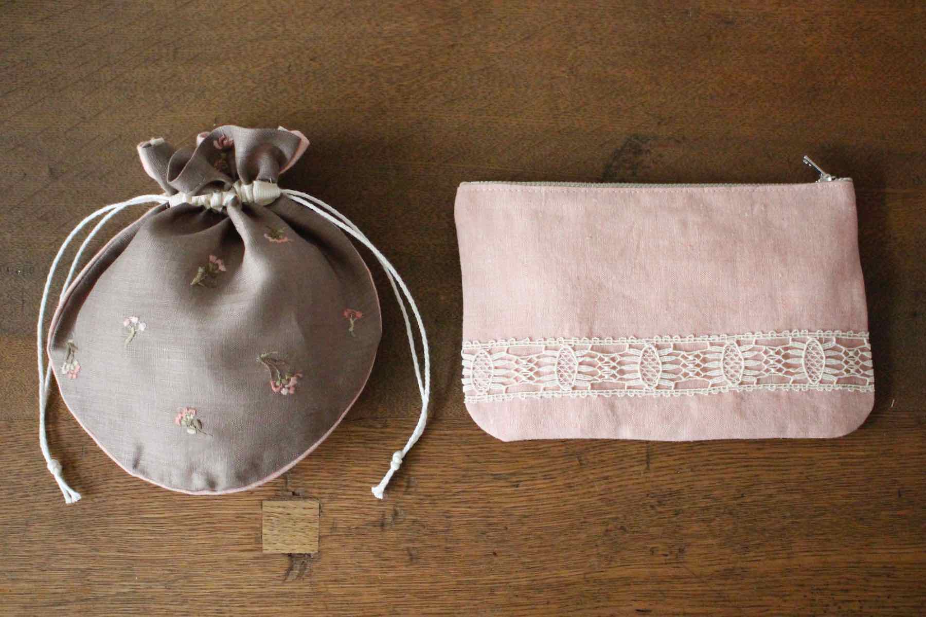フランス刺繍ファブリックで作る、巾着のセット。