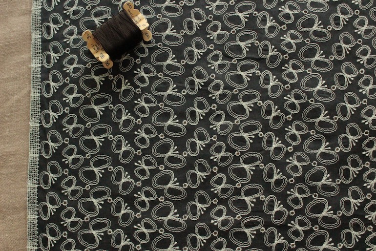 Jc刺繍　蝶々<br />ブラック
