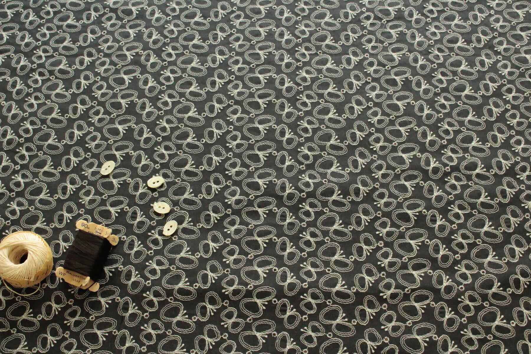 Jc刺繍　蝶々<br />ブラック