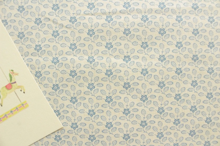 Sacre Blue　French General <br />小花　白