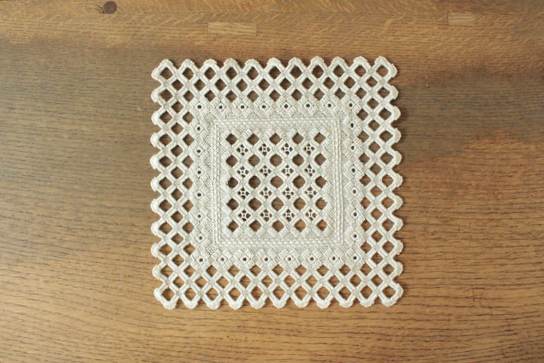 たなかあゆみ2025<br />刺繍5 Naクリ-ム
