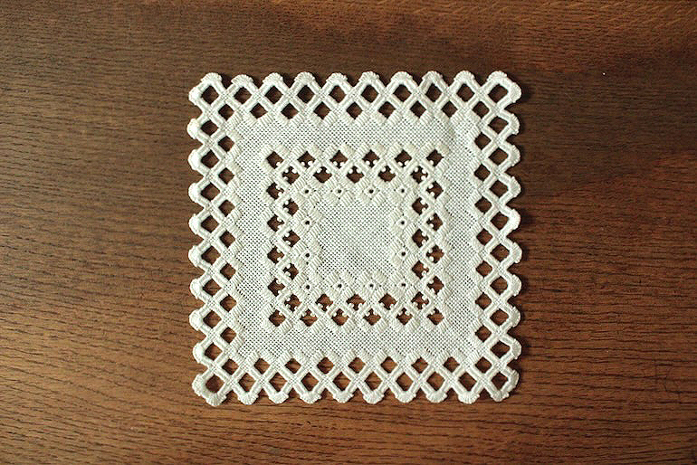 たなかあゆみ2025<br />刺繍6 白×白