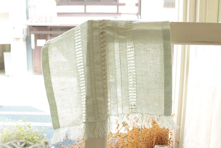 たなかあゆみ2025<br />刺繍9水色