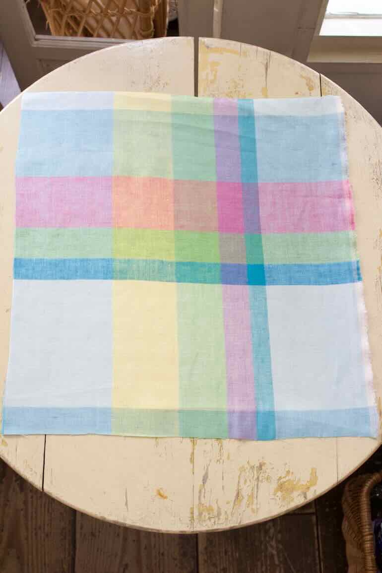 リネンラージチェック　カットクロス色多彩33cm×33cm<br />ピンク