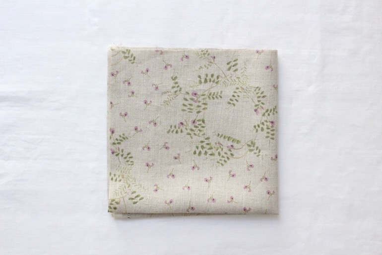 リネンプリントカットクロス35cm×35cm<br />カラスノエンドウFlax