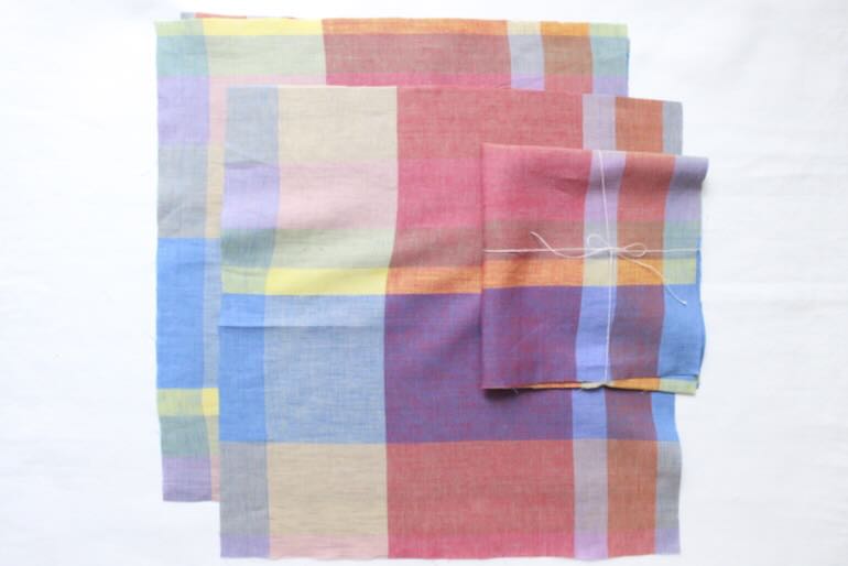 細番手リネンラージチェック　カットクロス色多彩33cm×33cm<br />