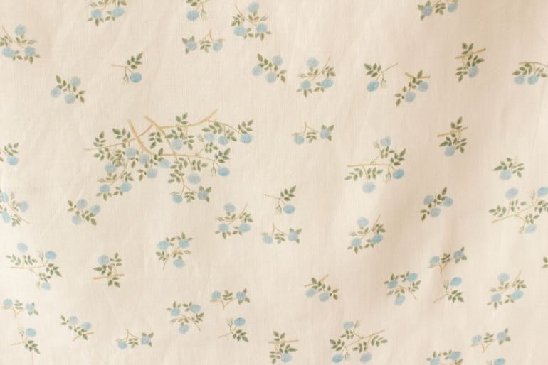 LINNET リネンプリント　青い薔薇