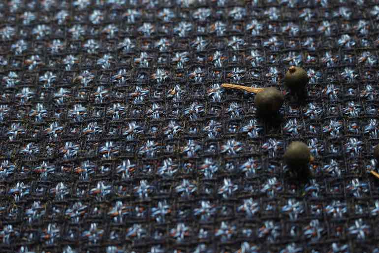 LINNETヘンプウールグリーシァンバ－ズアイ色多彩<br />ネイビ-×ブル-