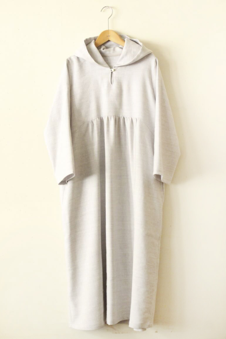PDNo.120 フード付きワンピース　リネンウール<br />OXシルバ-グレ-
