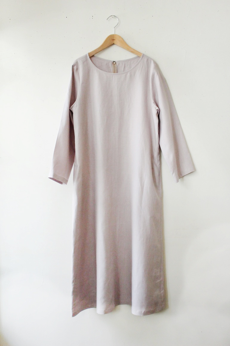 PDNo.131シンプルなAラインドレス<br />クラシック　モ-ブ