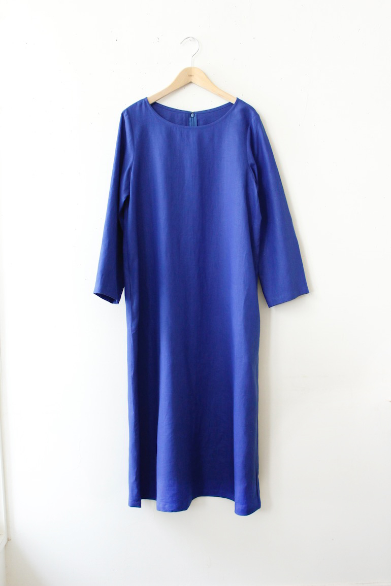 PDNo.131シンプルなAラインドレス<br />クラシック　ロイヤルブル-