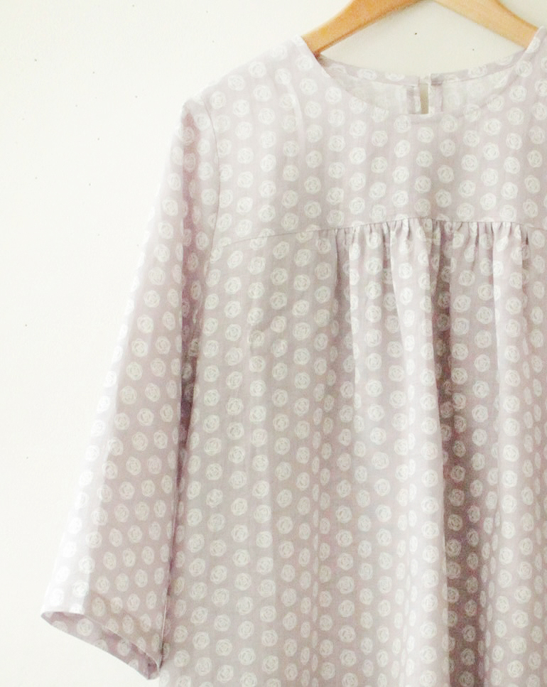 PDNo.132ヨークつきギャザードレスワンピース<br />LPロ-ズドットモ-ブ