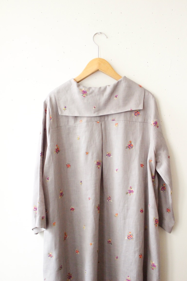 PDNo140セーラーカラーのドレス<br />F刺繍クロスステッチ