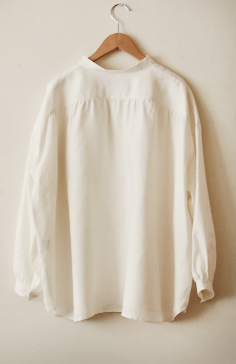 PD No.141　スタンドカラービッグシャツ長袖ギャザー<br />クラシックスノ-ホワイト