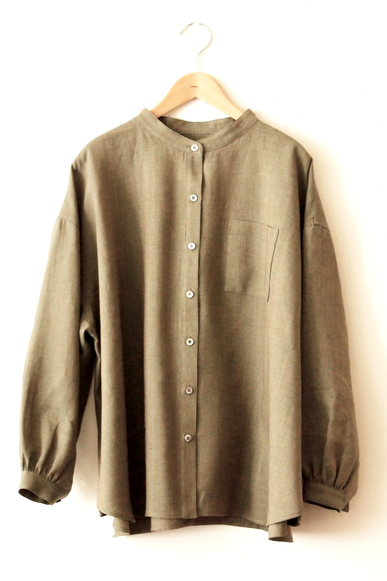 PD No.141　スタンドカラービッグシャツ長袖ギャザー<br />シャンブレイアンティ-クグリ-ン