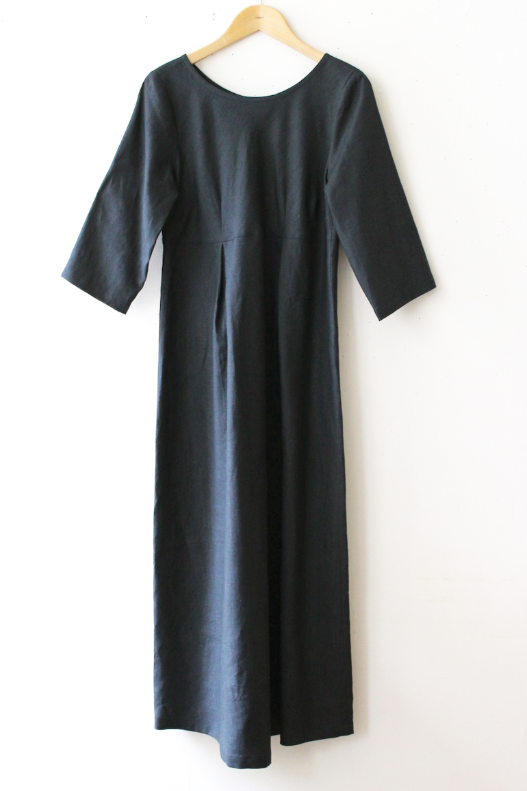 PD_No.34ボックスプリーツワンピース　七分袖<br />クラシックブラック