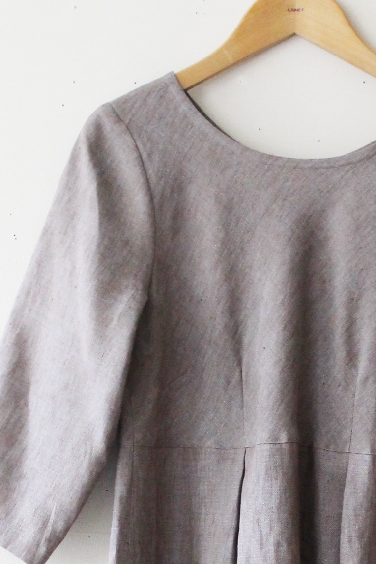 PD_No.34ボックスプリーツワンピース　七分袖<br />シャンブレイブル-シェ-ド