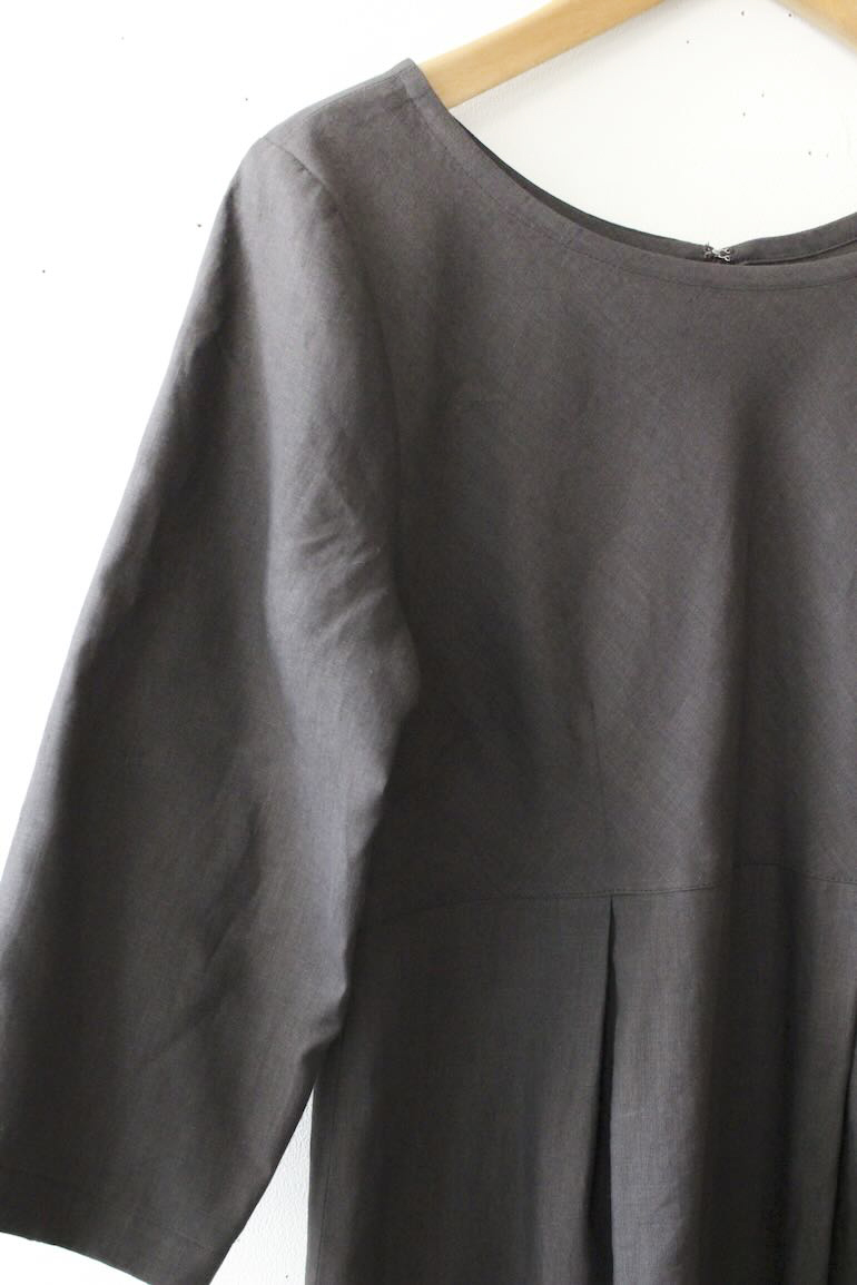 PD_No.34ボックスプリーツワンピース　七分袖<br />クラシック　エスプレッソ