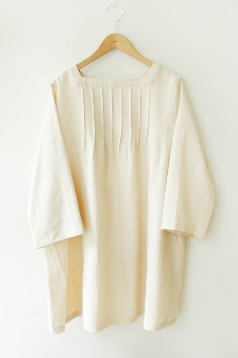 PD  No.43スクエアネックのアンティーク風チュニック<br />クラシッククレイ