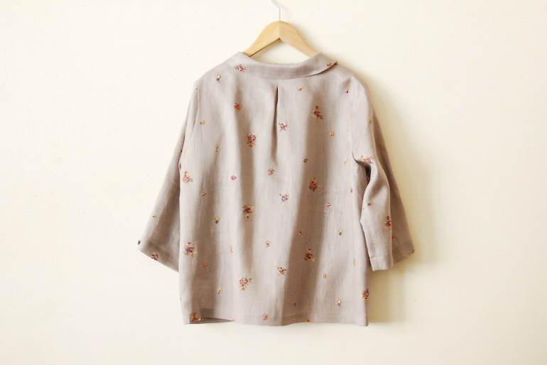 PDNo.94　小さなタックブラウス ７分袖　　<br />F刺繍クロスステッチタイニ-ポ-ジ-