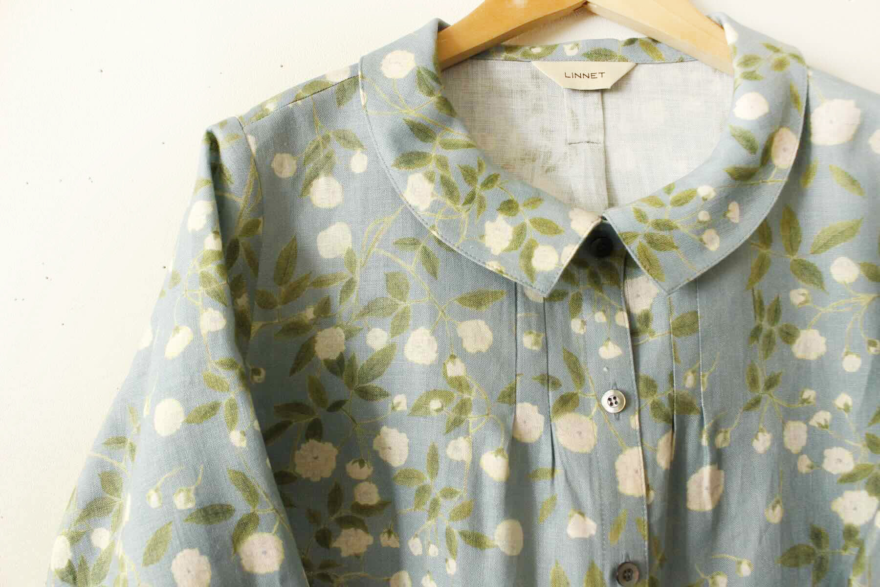 PDNo.94　小さなタックブラウス ７分袖　　<br />LPモッコウバラタ-コイズ