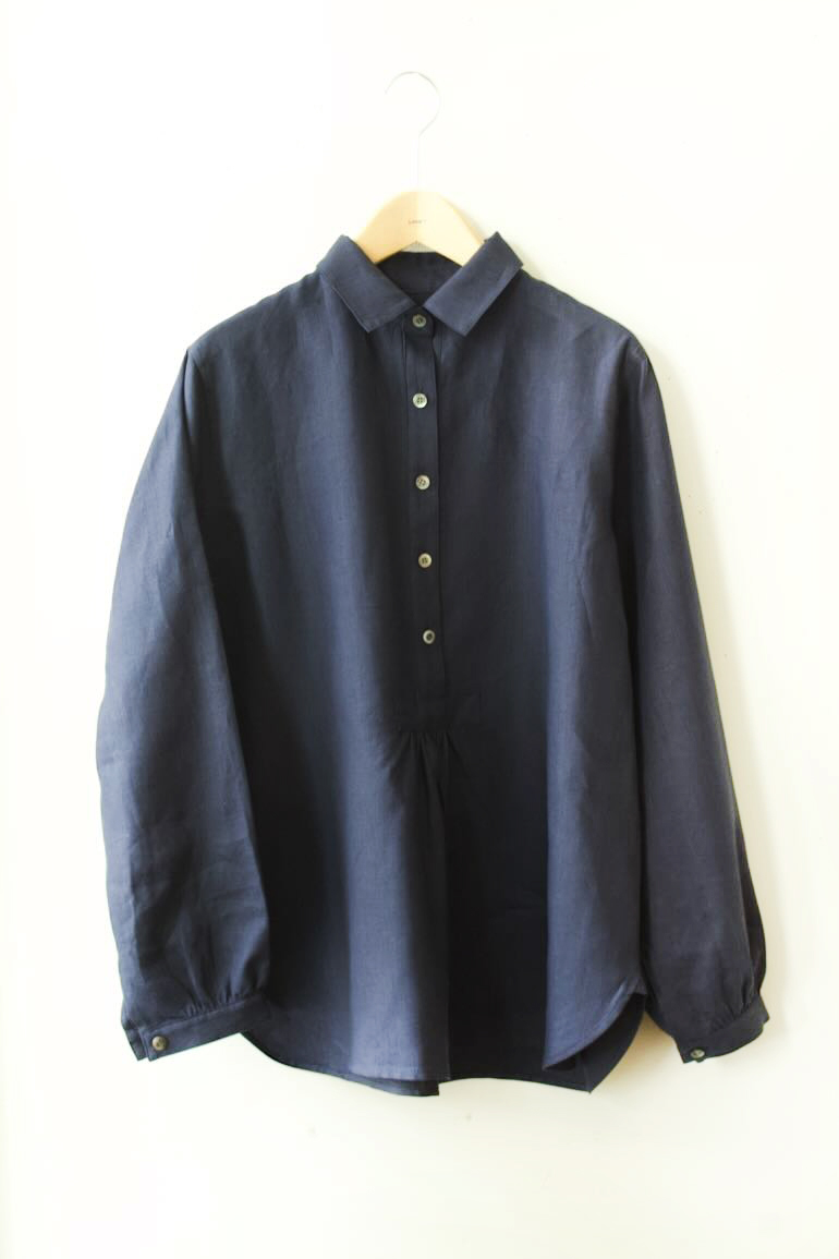 PD No.98シャツカラーブラウス　長袖<br />クラシックネイビ-ブル-