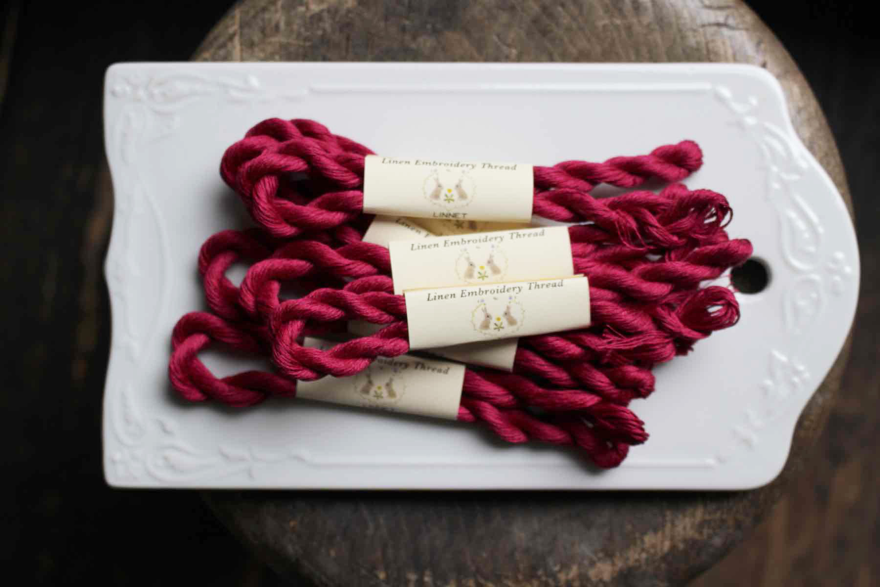 リネン刺繍糸カラー24m25番相当<br />赤