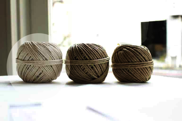 EG-012ワックス加工リネン糸　生成2mm<br />FLAX