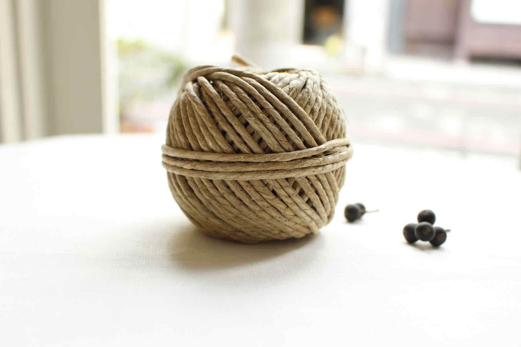 EG-02ワックス加工リネン糸　生成3mm<br />FLAX