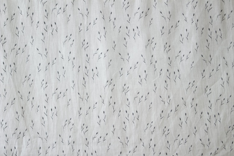 LINNETリネンプリント えのころ草 <br />flax×黒