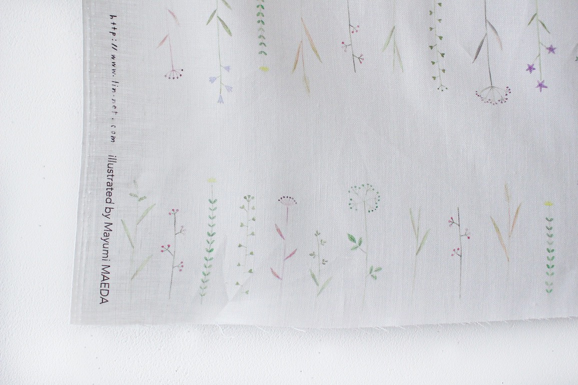 LINNETリネンプリント <br />
花ボーダー1枚の葉は