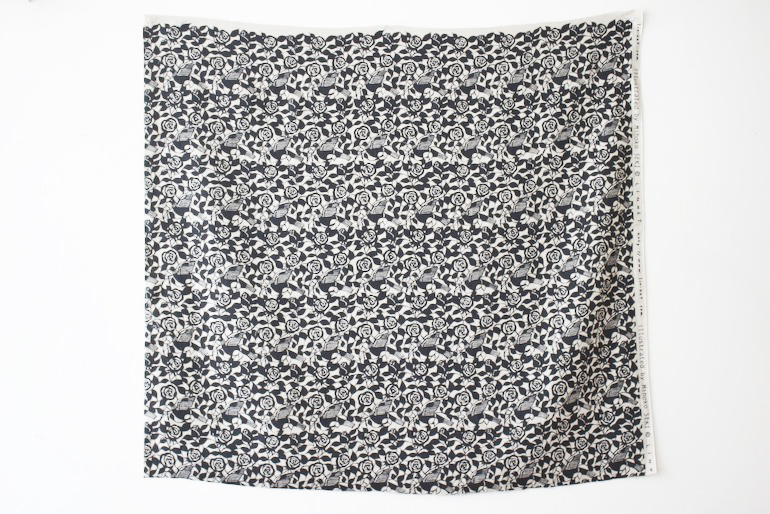 LINNET リネンプリント 薔薇と鳩<br />Flax×黒