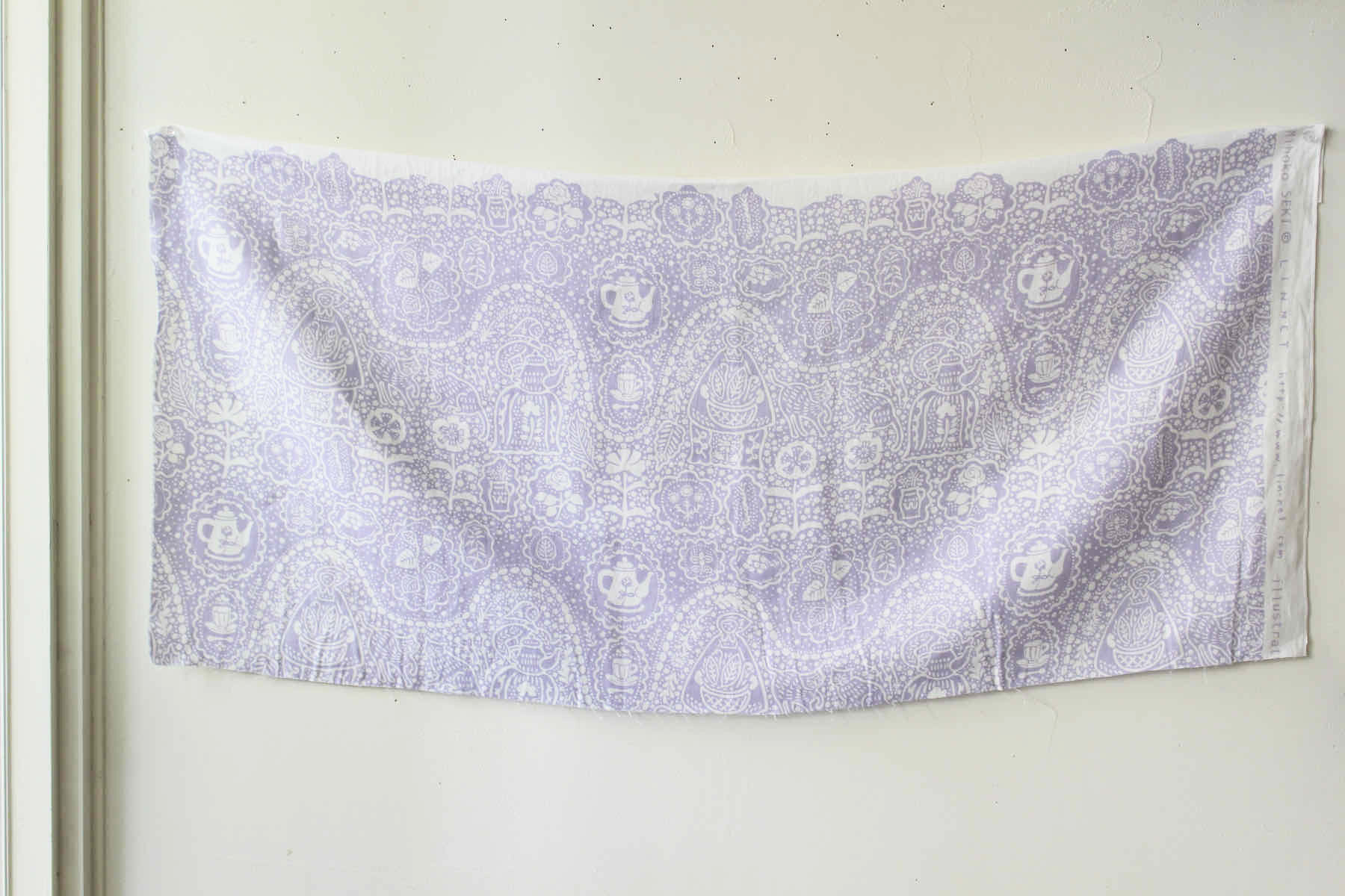 LINNET リネンプリント ハーブティー<br />白×モ-ブ