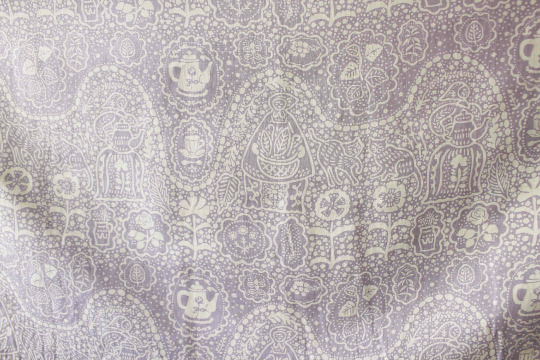 LINNET リネンプリント ハーブティー<br />白×モ-ブ