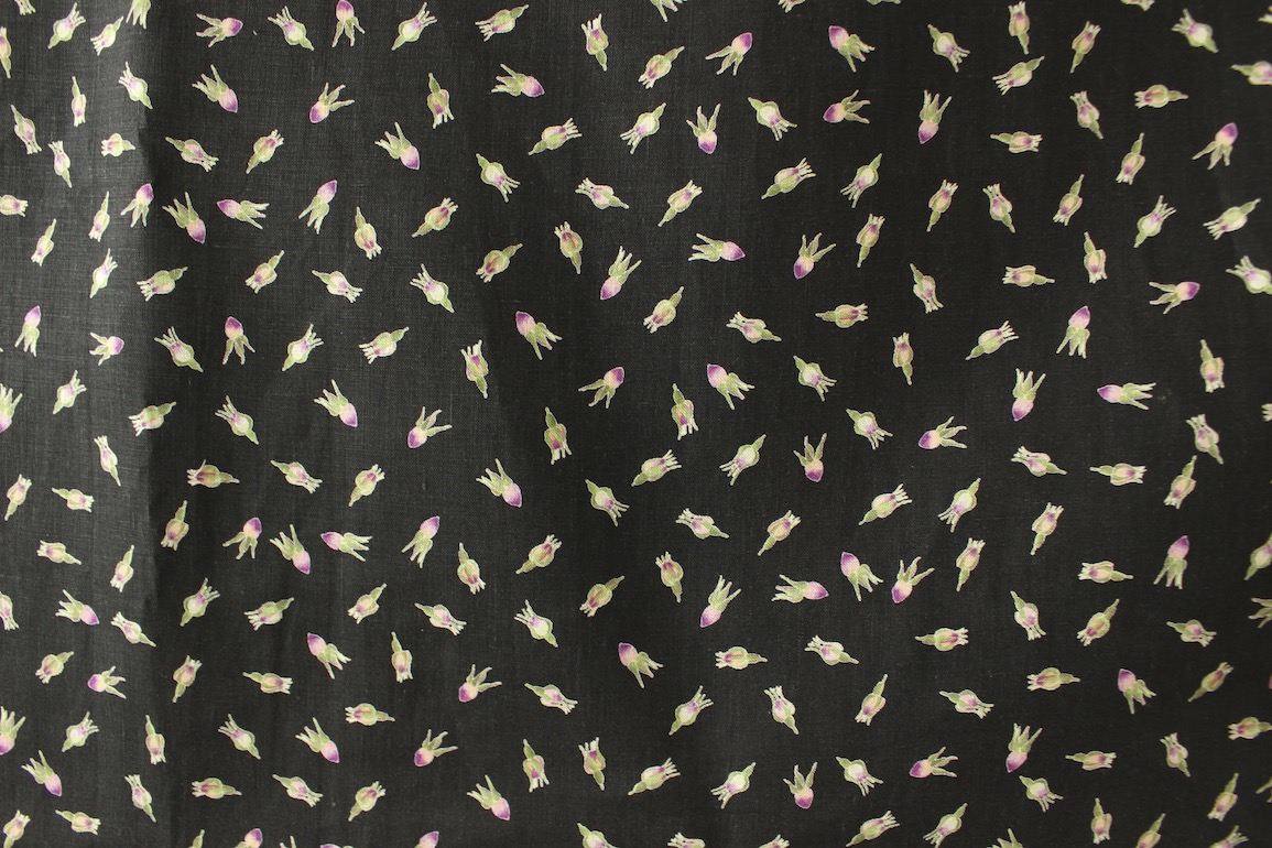 LINNET リネンプリント　薔薇つぼみ<br />ブラック