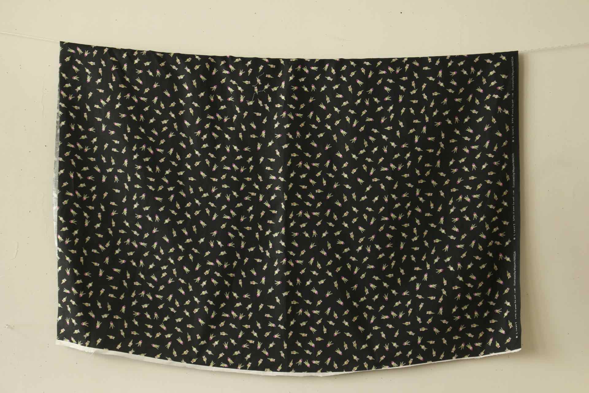 LINNET リネンプリント　薔薇つぼみ<br />ブラック